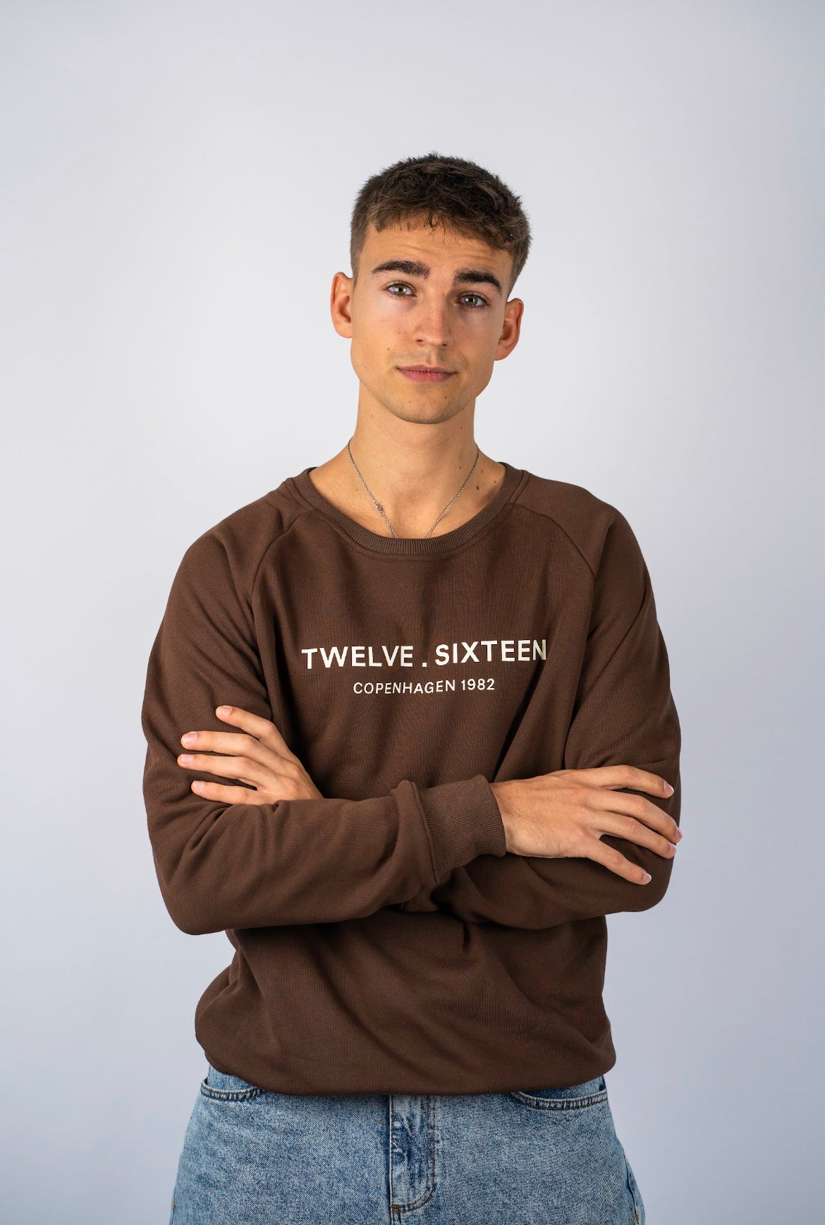 Sky Pro Sweatshirt Dark Brown