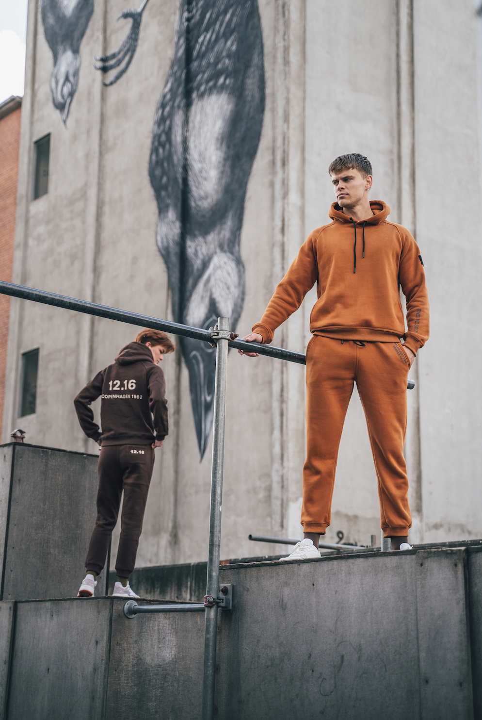 Sky Pro Pants Dark Brown